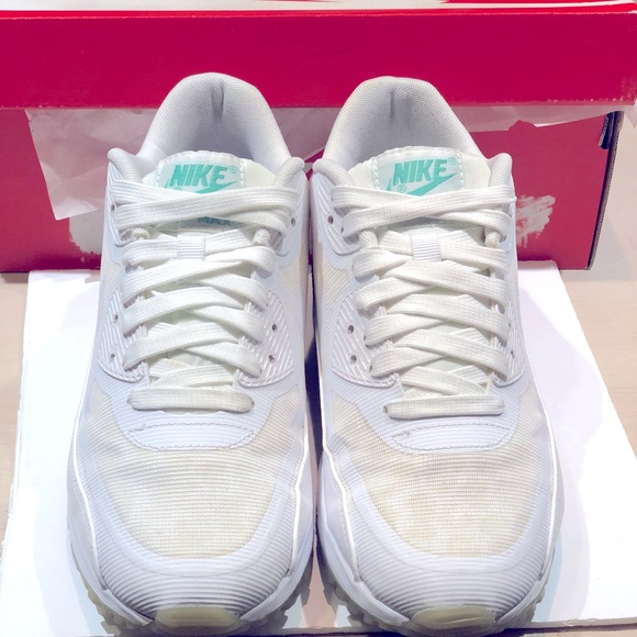 Nike Air Max 90 Glow-in-the-Dark  Women Size 9 - Picture 1 of 9
